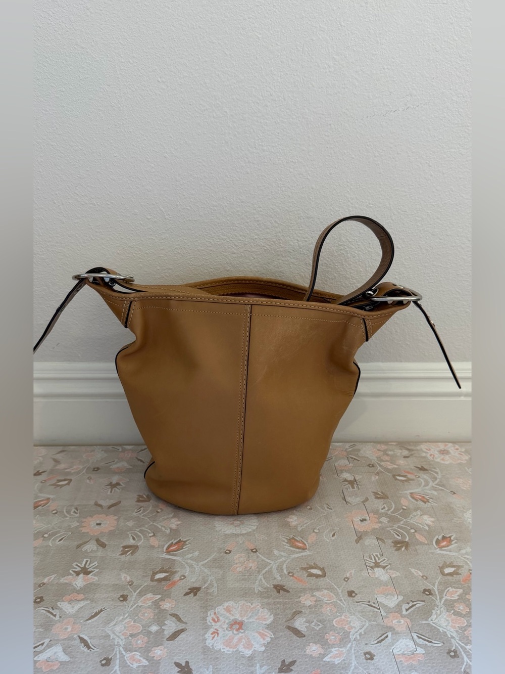 COACH Vintage Camel Leather Bucket Crossbody Bag